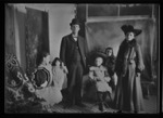 [Kansas] Photograph of a family portrait