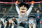 [Commencement] Photograph of Commencement 2021 Fall - 0162 by The University of Texas Rio Grande Valley. University Marketing and Communications and Paul Chouy